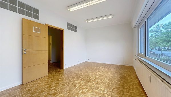 E1638701173989068778_9460AL