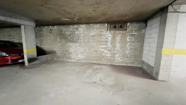 E1639102170653625384_9777AL