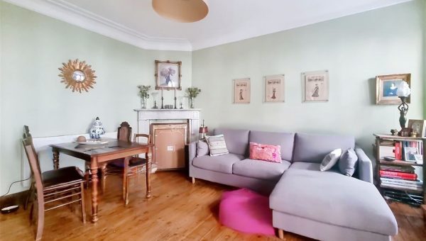 E2638998368449521858_9708BL