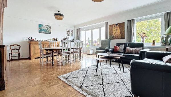 E3638950982464027570_9679AL