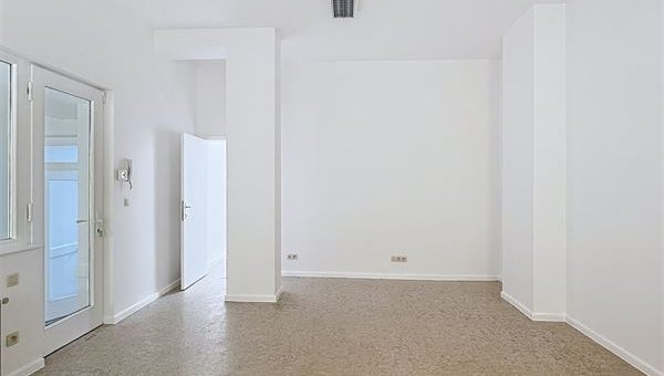 E3639064327177392780_9748AL