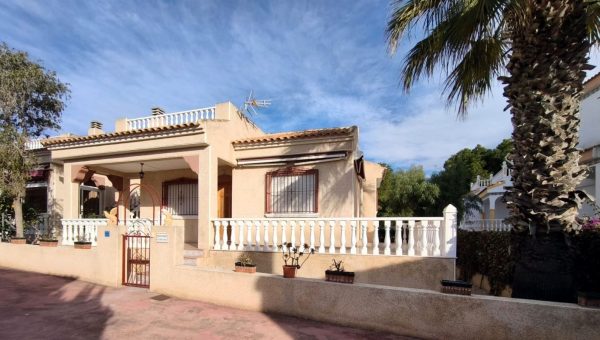 E3639074442312531826_9756AL